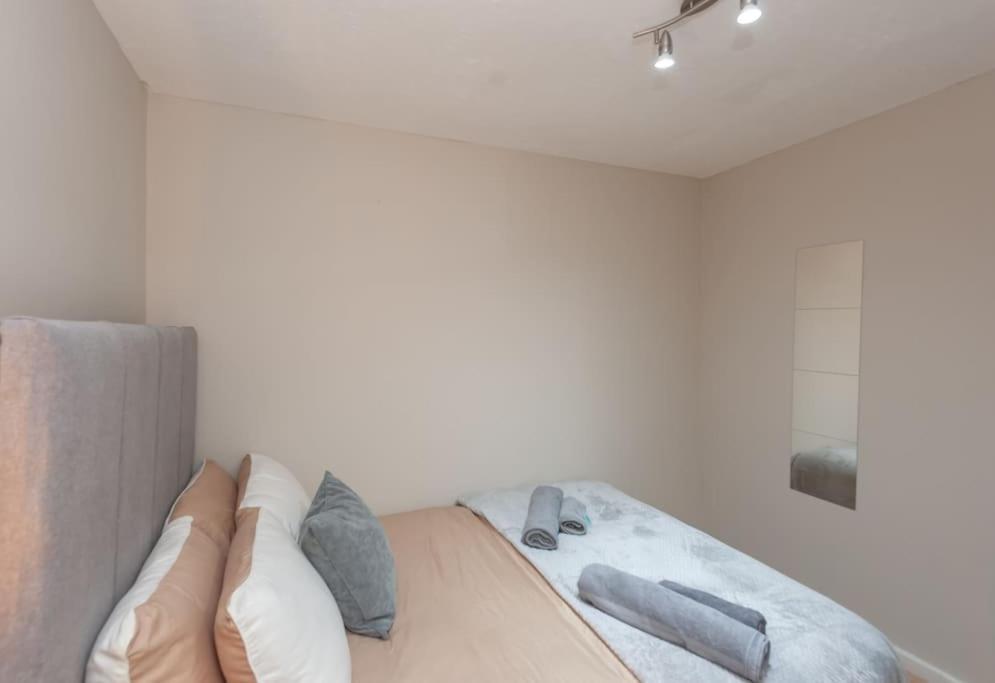 Leed City Centre - Armley Wortley Leeds  Kültér fotó
